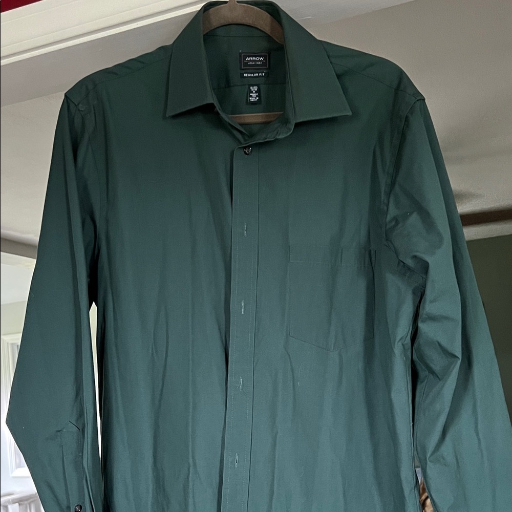 Arrow Men's Dark Green Dress Shirt